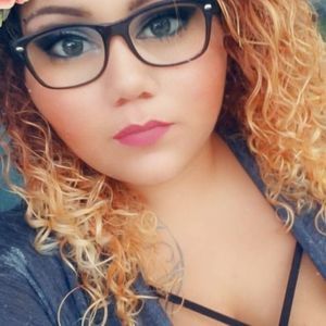 Meet your Posher, Cassandra